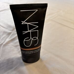 Nars Pure Radiant Tinted Moisturizer Spf 30 ~ Martinique ~ 1.9 oz - tester
